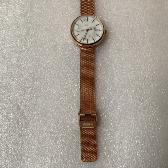 Fossil Hutton Three-Hand Rose Gold-tone Women’s Watch (BQ3491) main image 13